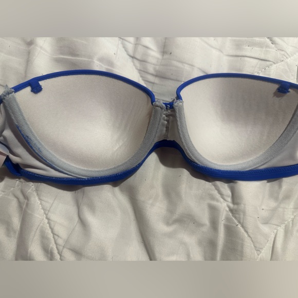 Victoria secret bikini top - Picture 3 of 4